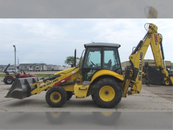 2008 New Holland B95B in