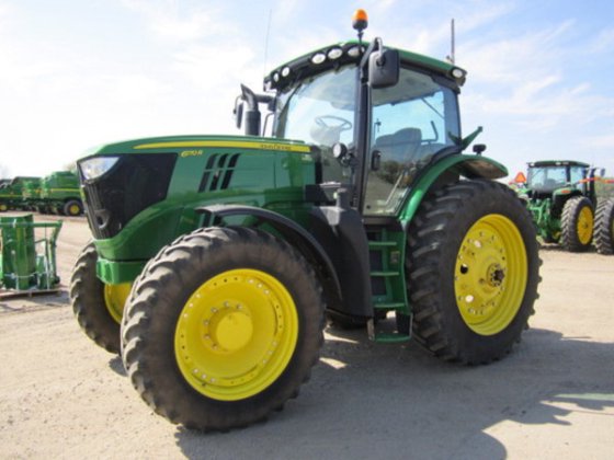 2012 John Deere 6170R in
