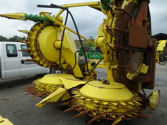 2010 John Deere 678 in