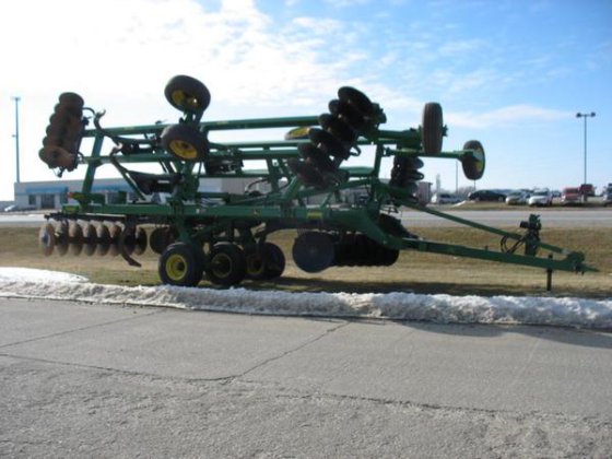 John Deere 512 in Harlan,