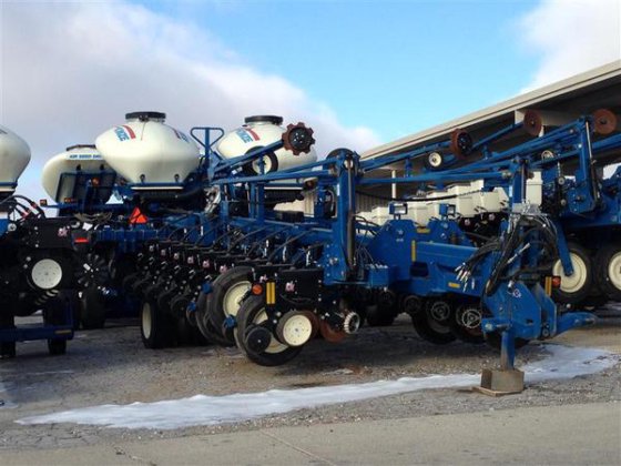 Kinze 3800 in Harlan, IA