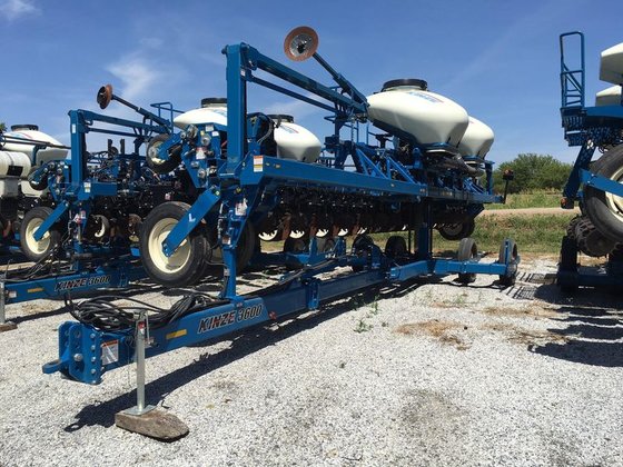 2011 Kinze 3600ASD in Clatonia,