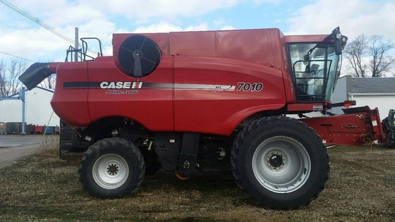 2008 Case IH 7010 in