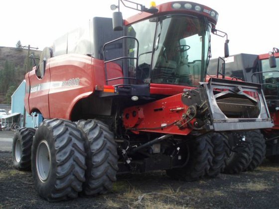 2005 Case IH 8010 in