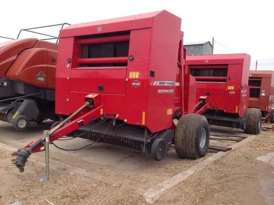2011 Massey-Ferguson 2856A in Muleshoe,
