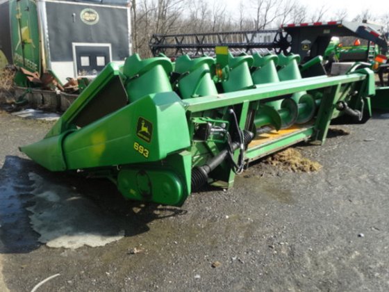 1999 John Deere 693 in