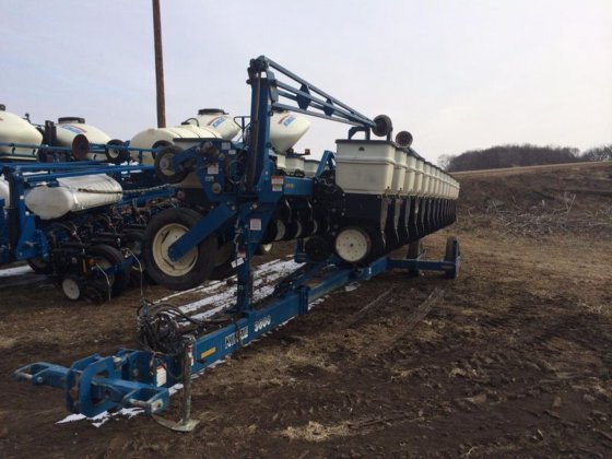 2008 Kinze 3600 in Clatonia,