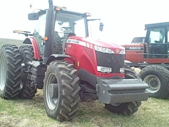 2013 Massey-Ferguson 8670 in Lincoln,