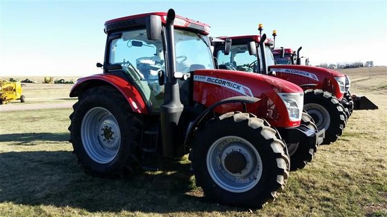 2015 McCormick X7.440 in Inwood,