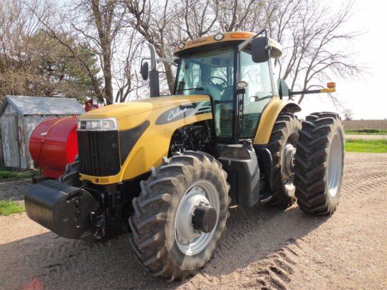 2008 Challenger MT575B in York,