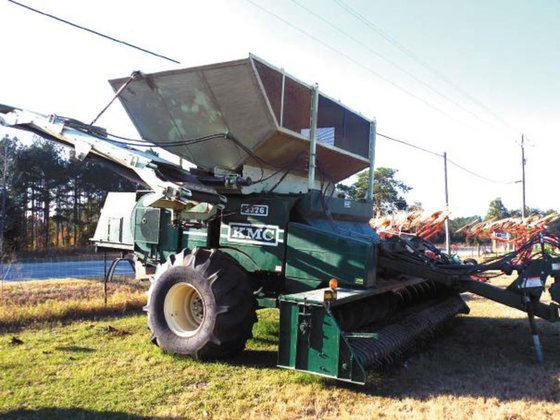 2011 KMC 3376 in Baxley,