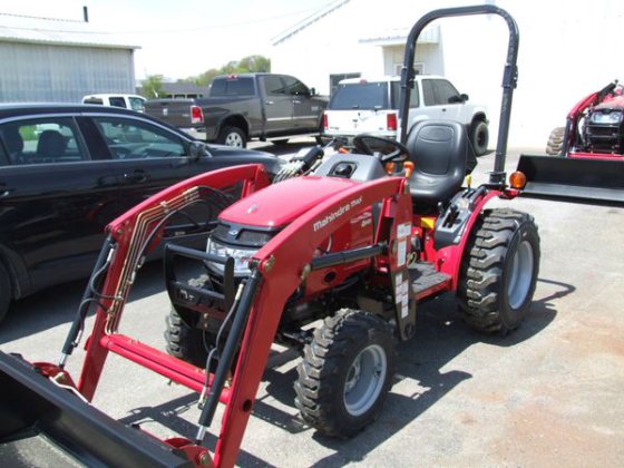 2016 Mahindra MAX 26XL in