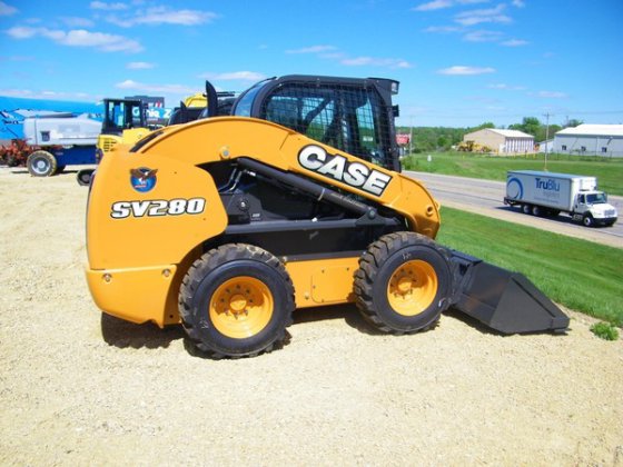 2017 Case SV280 in Dubuque,