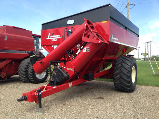 2015 Parker 1048 in Carrington,