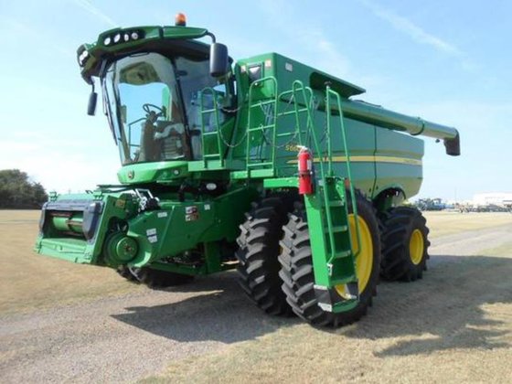 2013 John Deere S660 in