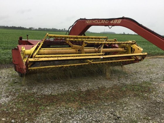 New Holland 499 in Ottawa,