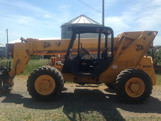 JCB 506CHL in Stanford, KY