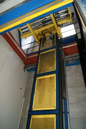 ESPAÑOL パレット輸送ライン