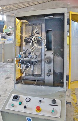 カレンツァーノ / リナルディ・グルーバーズ・マシン