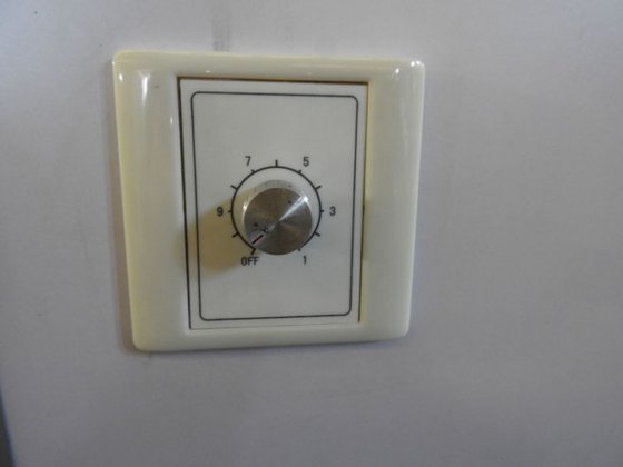 2012 EMBPAPST マイクロアイソレーター