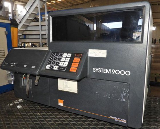 ベイカー・インストゥルメンツ・システム9000