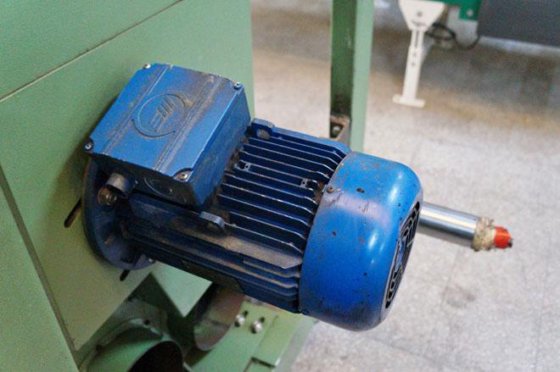 2001年 SAMIT 电动织物刷毛抽屉，带2个刷子