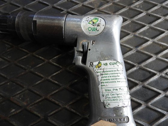 空気圧ドライバー