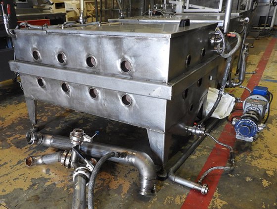 チョコレートを溶かす容器2個セット