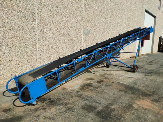 移動式コンベアベルト