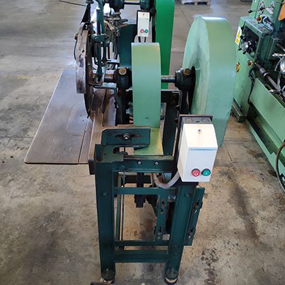 ディスクカッティングマシン