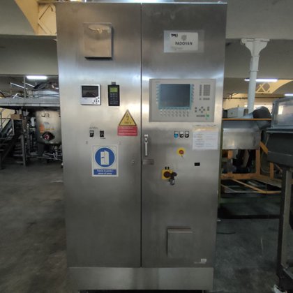 フレーバー炭酸水製造システム