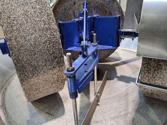 2018 フラテッリ フェリ クラッシャー ミル