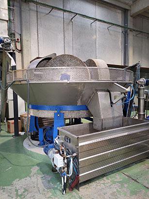 2018 フラテッリ フェリ クラッシャー ミル