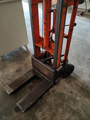 油圧エレベーター