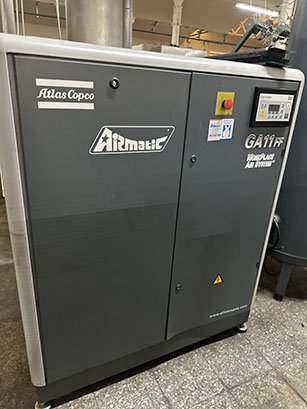 2001 雅ackson? wait