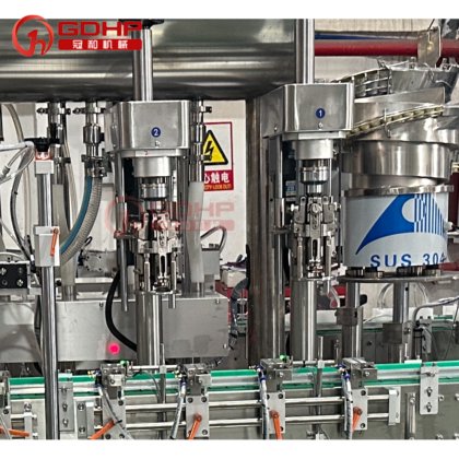 全自动高精度玻璃瓶装葡萄酒液体灌装封盖机，适用于葡萄酒、白兰地、威士忌