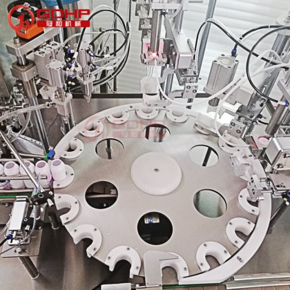 药用消毒剂爽肤水香水喷雾数码液体灌装机价格装瓶机