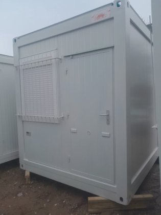 Polier Aufenthalt Container