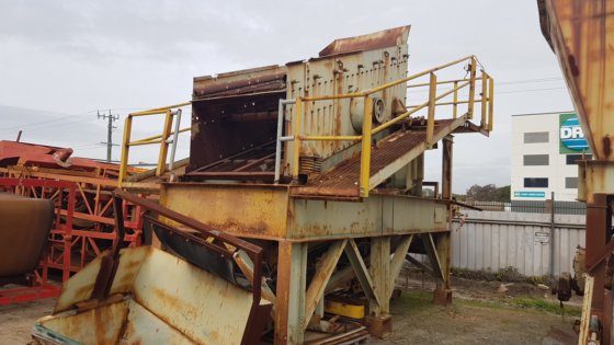 ダブルデッキスクリーン