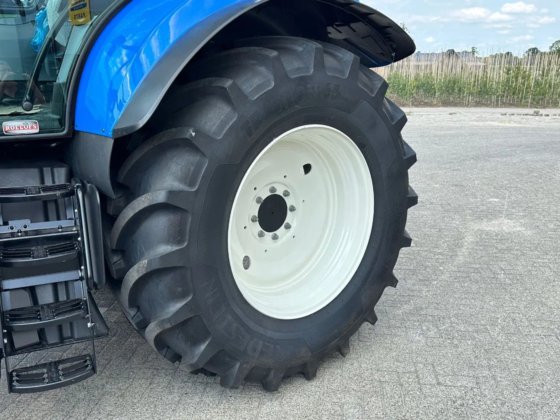 2025 New Holland T7.210 Range