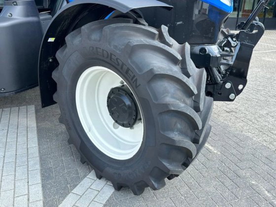 2025 New Holland T7.210 Range