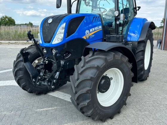 2025 New Holland T7.210 Range