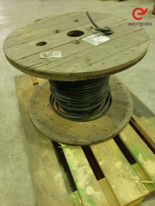 7号拍品 电缆卷筒