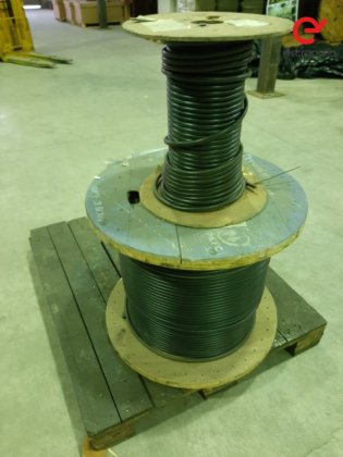 7号拍品 电缆卷筒