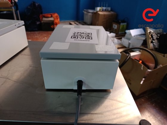 HAEMONETICSのラボ機器/電源付き医療機器