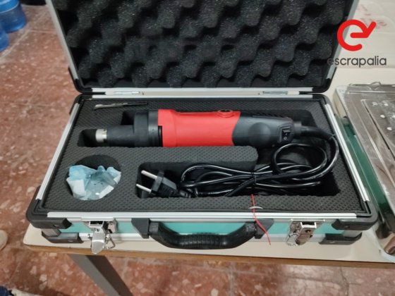 混合批次的實驗室/衛生耗材與技術材料（MED4）