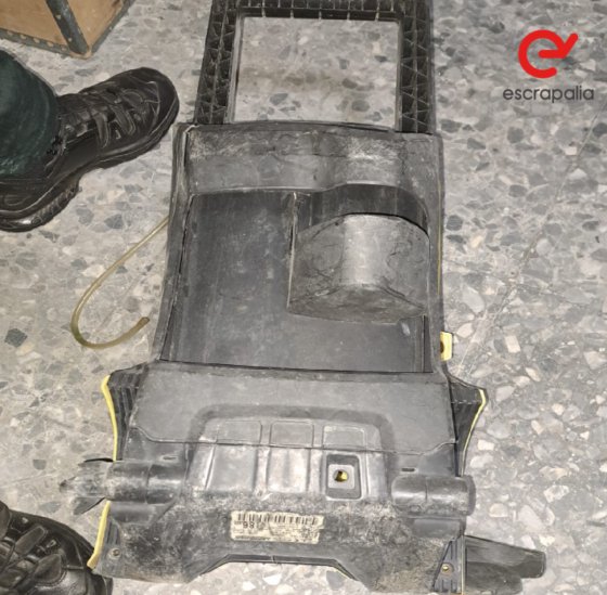 卡赫牌水力清洁剂。有效期至 0261