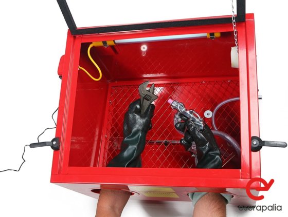 Metal Pressure Sandblasting Booth (New)