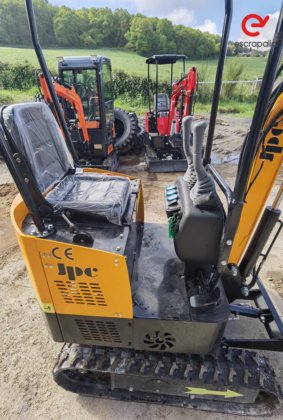 柴油旋挖机 1000kg（新）