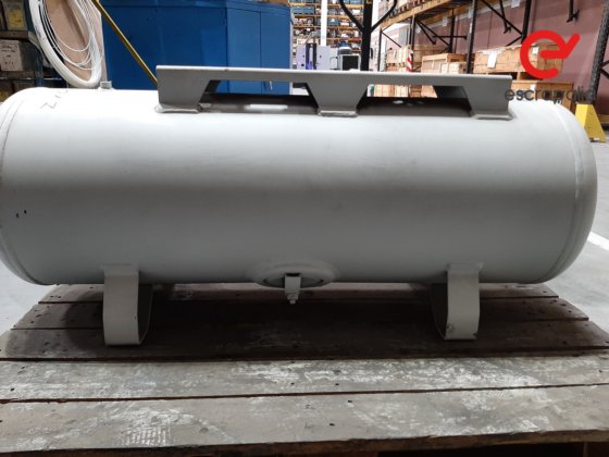 スチールタンク 横型 135リットルメーカー証明書